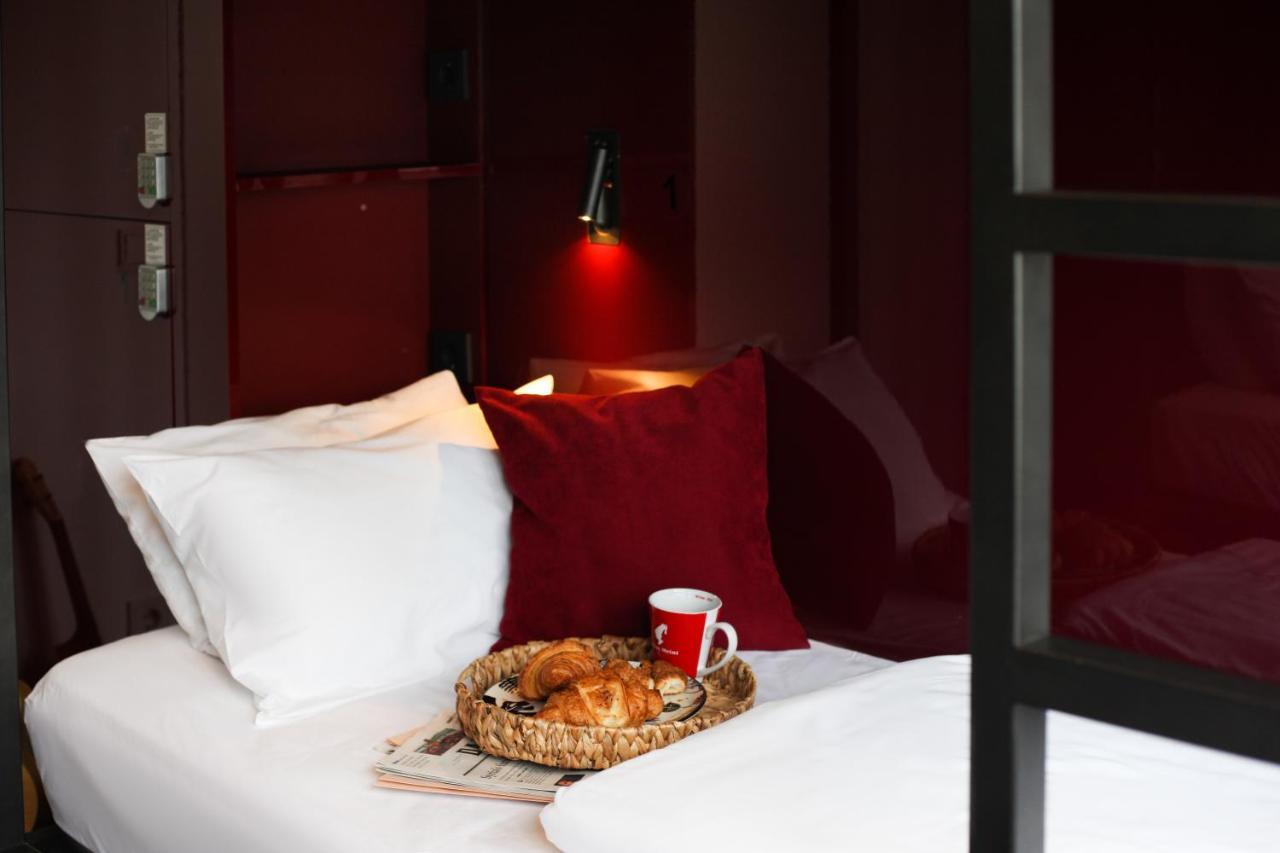 Vierbettzimmer mit Gemeinschaftsbad und Balkon